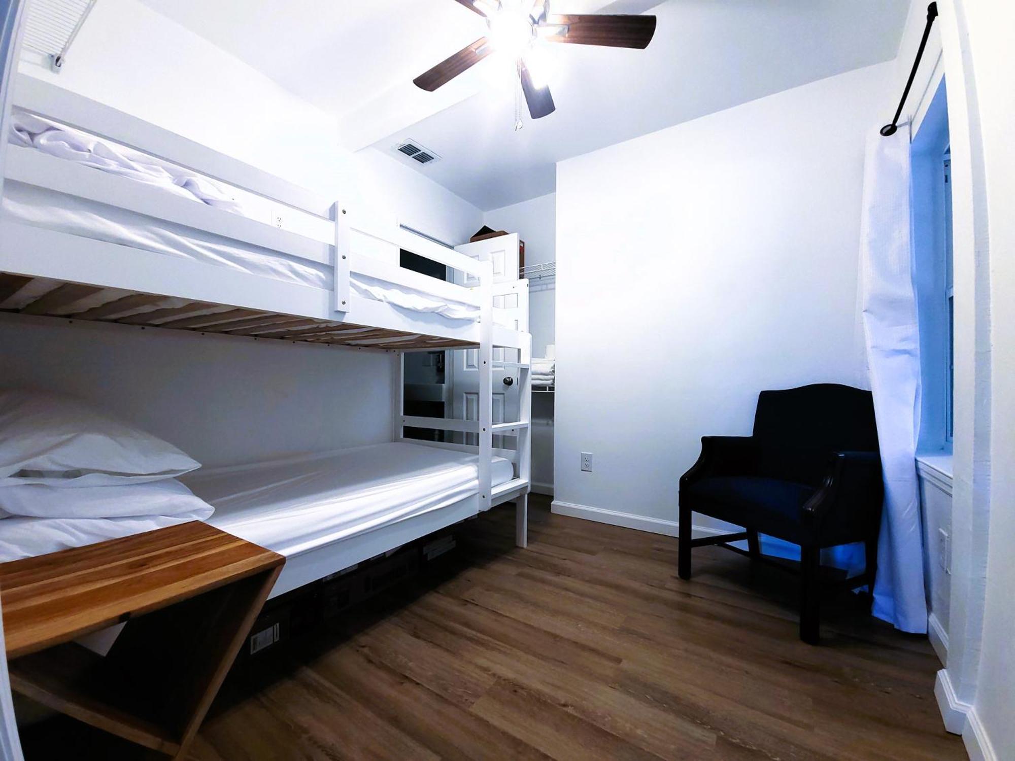 One Room In A Renovated Duplex House Near Fsu Талахаси Екстериор снимка